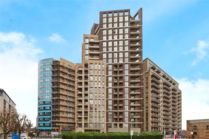 1 Bedroom Flat To Rent In Royal Docks West, Western Gateway, Excel/Docklands, E16