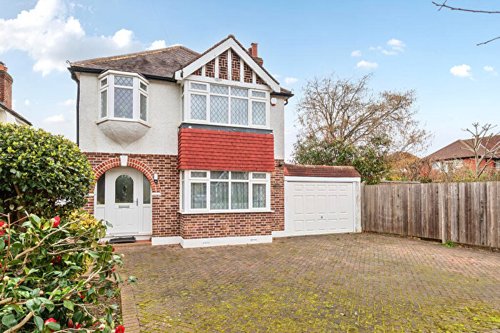 3 Bedroom Detached House For Sale In Orchard Lane, East Molesey, KT8