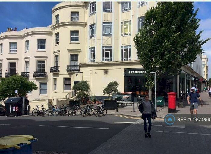 2 Bedroom Flat To Rent In Lansdowne Place, Hove, BN3