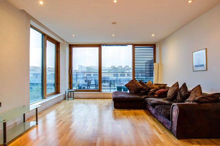 1 Bedroom Apartment To Rent In Clavering Place, Quayside Lofts, NE1