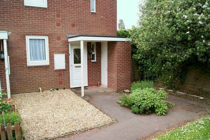 1 Bedroom Flat To Rent In Sycamore Close, Heavitree - Spacious And Well Presented Ground Floor Flat, EX1