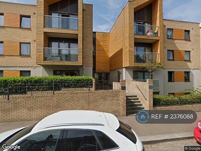 3 Bedroom Flat To Rent In Orchid Court, London, NW2