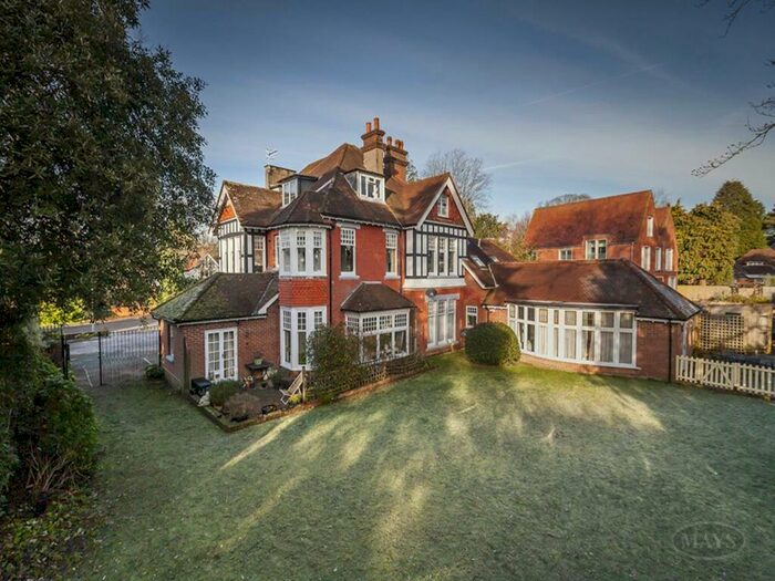 2 Bedroom Flat To Rent In Westminster Road, Branksome Park, Poole, BH13