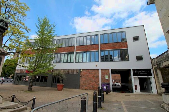 1 Bedroom Apartment To Rent In High Street, Bedford, MK40