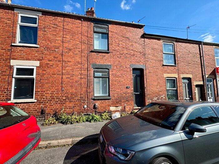 2 Bedroom Terraced House For Sale In Dudley Road, Grantham, NG31