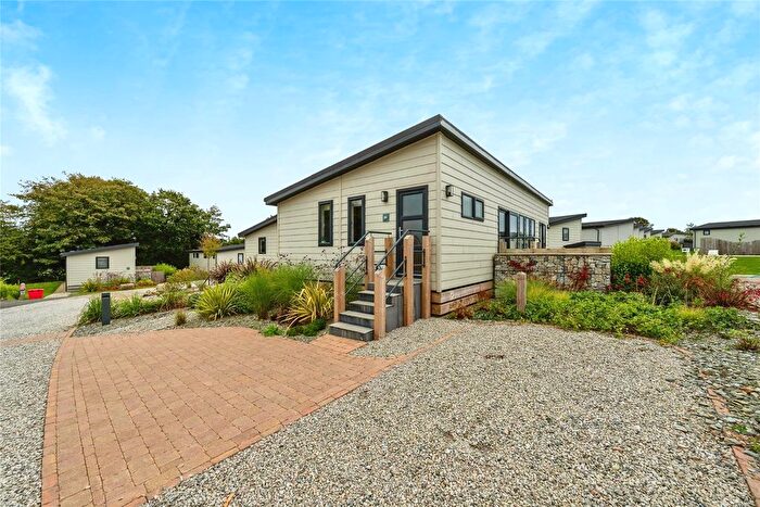 2 Bedroom Bungalow For Sale In St. Mabyn Holiday Park, Hoburne, Cornwall, PL30