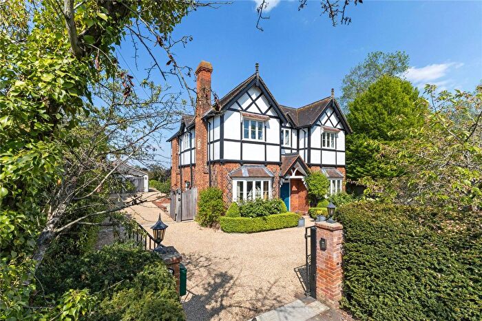 5 Bedroom Detached House For Sale In Oakley Green Road, Oakley Green, Windsor, Berkshire, SL4