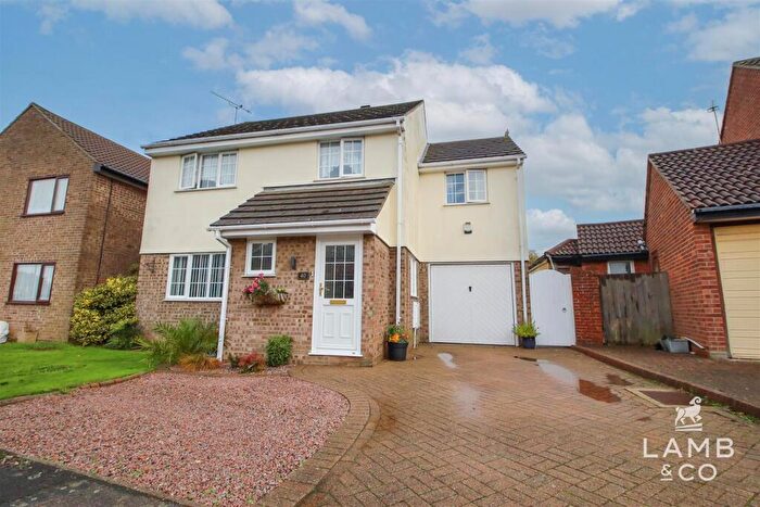 4 Bedroom Detached House For Sale In Edgware Road, Clacton-On-Sea, CO16