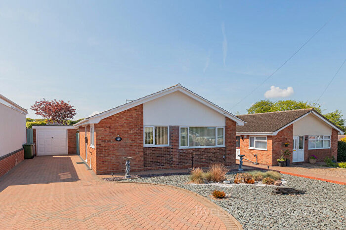 3 Bedroom Detached Bungalow For Sale In Ranworth Drive, Ormesby, NR29