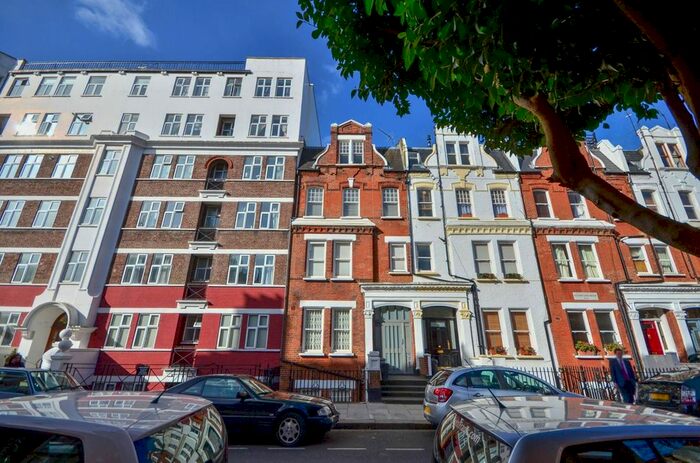 2 Bedroom Flat To Rent In Gledstanes Road, Barons Court, London, W14