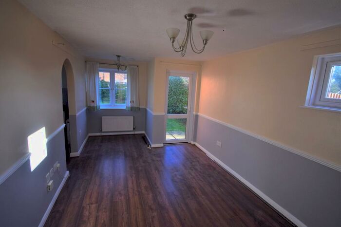 1 Bedroom Apartment To Rent In Burgett Road, Slough, SL1