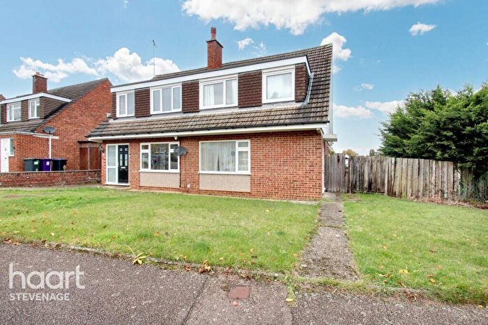 3 Bedroom Semi-Detached House For Sale In Westwood Avenue, Hitchin, SG4