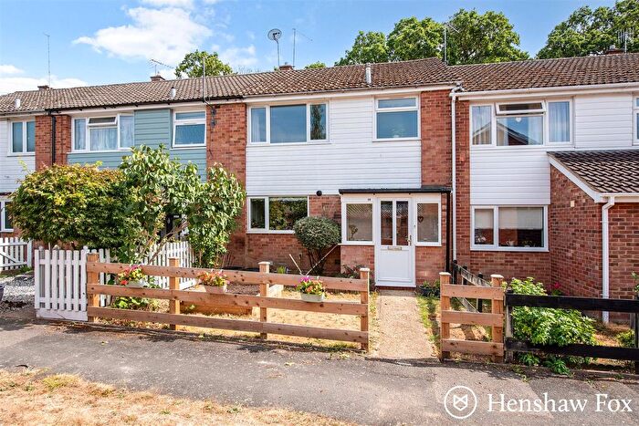 3 Bedroom Terraced House For Sale In Beverley Gardens, Romsey, Hampshire, SO51