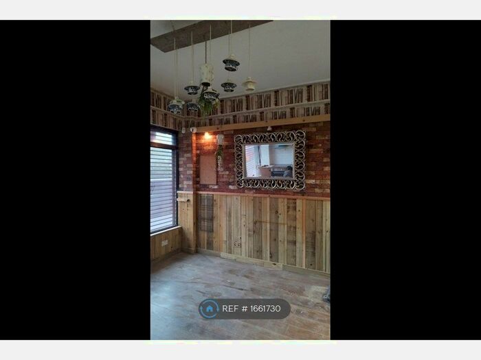 Studio To Rent In Brighton Road, Hooley, Coulsdon, CR5