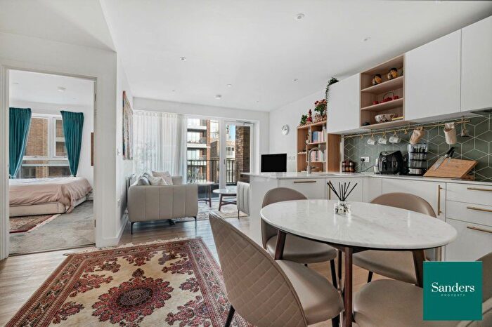 1 Bedroom Flat To Rent In Mary Neuner Road, Hornsey, London, N8