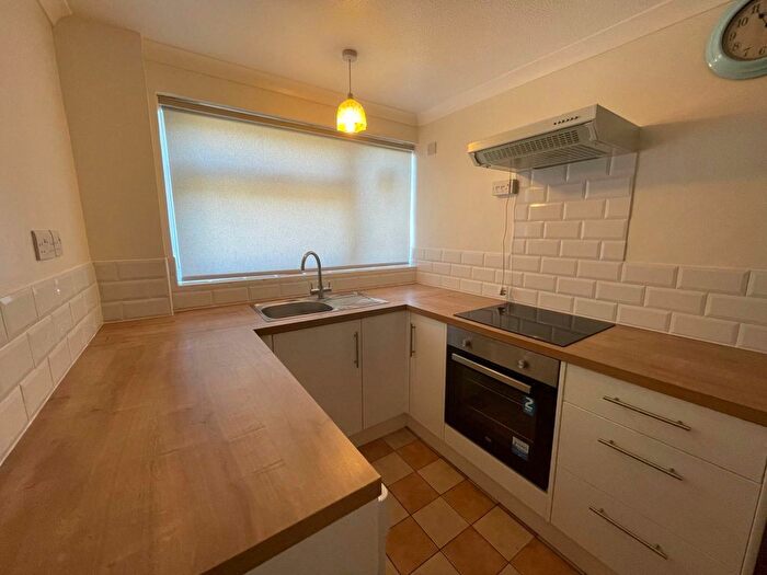 3 Bedroom Semi-Detached House To Rent In Buckland Rise, Eaton, NR4