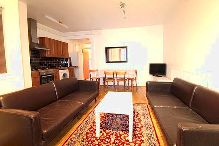 2 Bedroom Maisonette To Rent In Pinner Road, Harrow, HA1