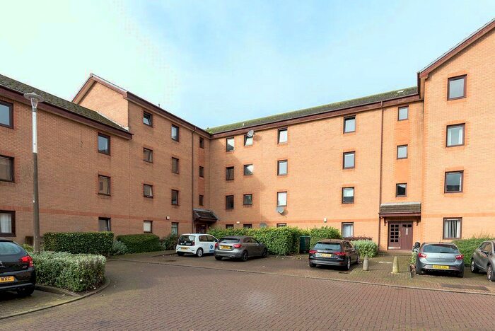 2 Bedroom Flat To Rent In Sheriff Park, The Shore, Edinburgh, EH6