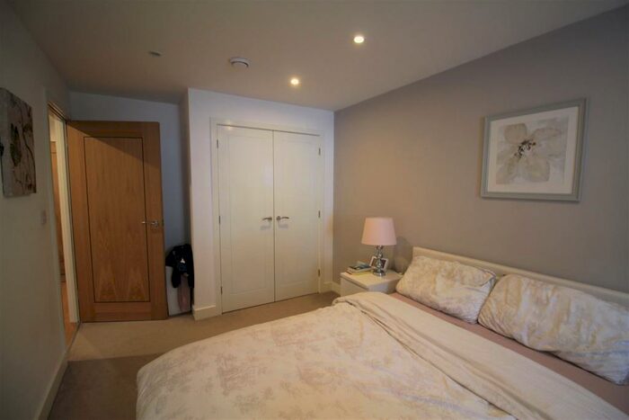 2 Bedroom Flat To Rent In Arabella Court London Road North End Portsmouth Hampshire, PO2