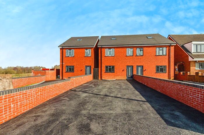 5 Bedroom Semi-Detached House For Sale In Wood Lane, Pelsall, Walsall, West Midlands, WS3