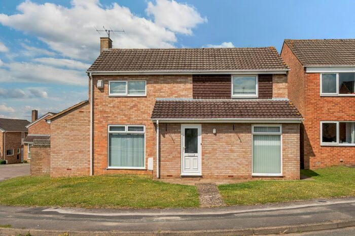 3 Bedroom Detached House To Rent In Boulton Road, Wymans Brook, Cheltenham, GL50