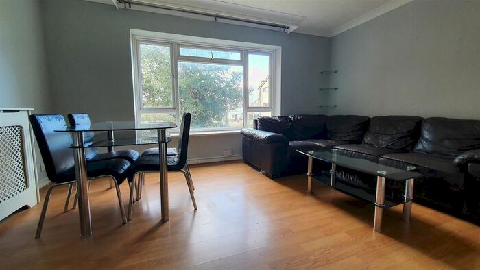 3 Bedroom Flat To Rent In Pembury Court, High Street, Harlington, Hayes, UB3
