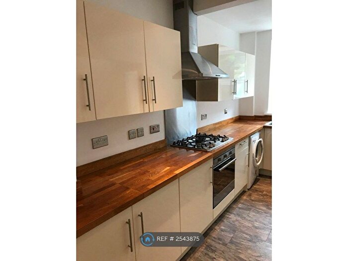 3 Bedroom Maisonette To Rent In Cromwell Road, St. Andrews, Bristol, BS6
