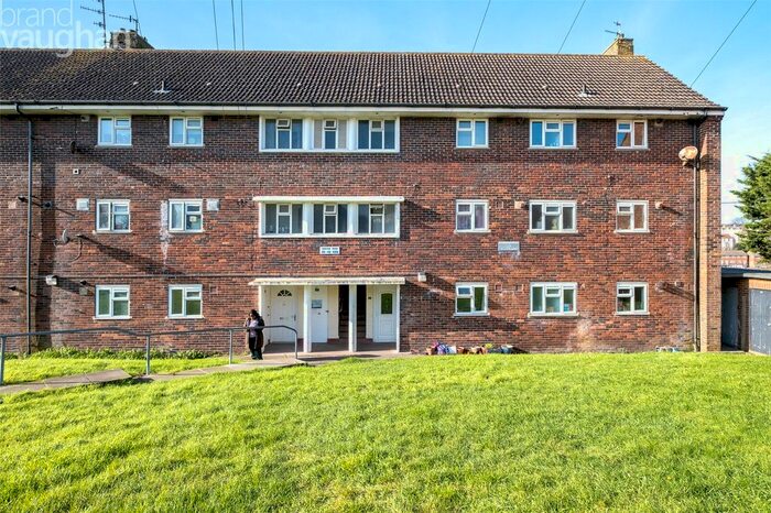 3 Bedroom Flat To Rent In Horton Road, Brighton, BN1