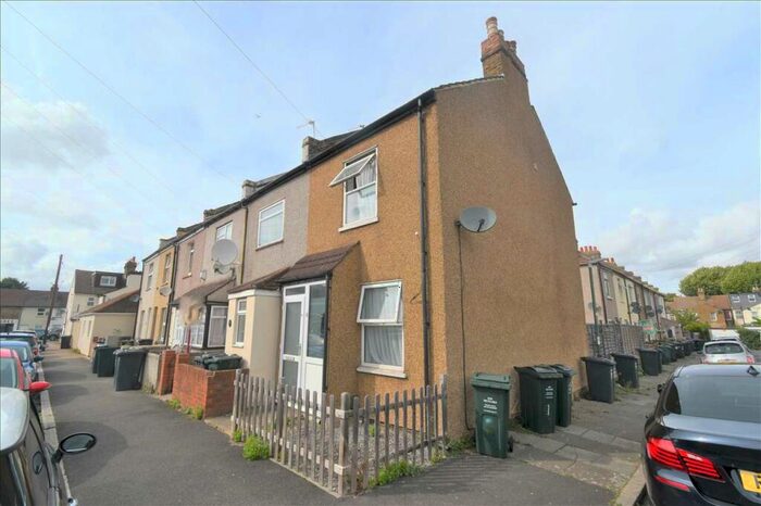 2 Bedroom House To Rent In Waldeck Road, Dartford, DA1