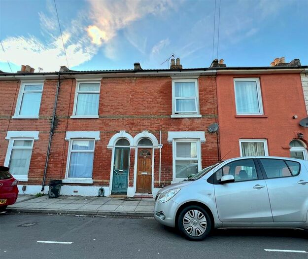 3 Bedroom Property To Rent In Lawson Road, Southsea, PO5