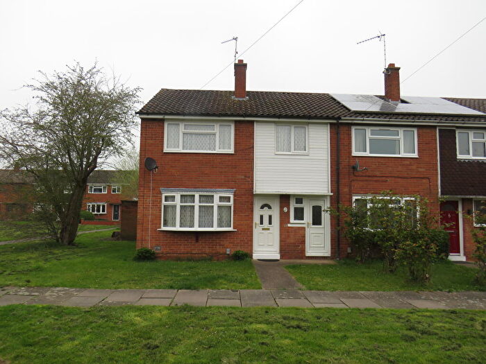 3 Bedroom House To Rent In Percy Road, Warwick, CV34