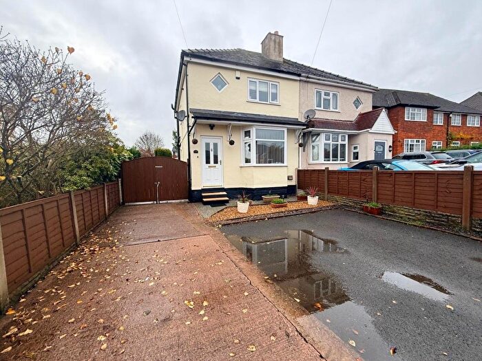 2 Bedroom Property To Rent In Rugeley Road, Burntwood, WS7