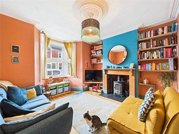 2 Bedroom End Of Terrace House For Sale In Ryde Road, Bristol, BS4