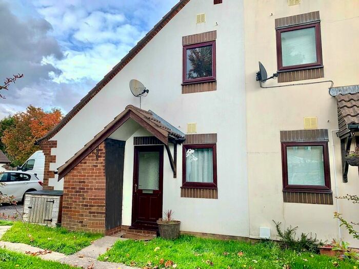 1 Bedroom Semi-Detached House To Rent In Portsmouth, Hampshire, PO3
