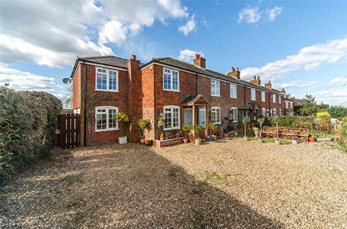 3 Bedroom End Of Terrace House For Sale In Bennetts Cottages, Dunn Street, Bredhurst, Gillingham, ME7