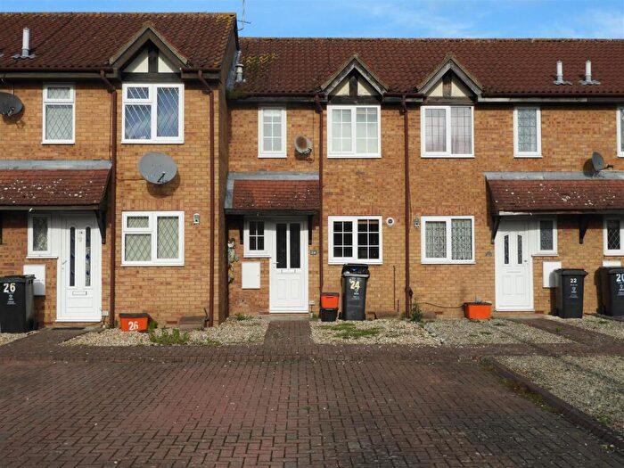 2 Bedroom Terraced House To Rent In Bowman Close, Strattone Village, Swindon, SN3