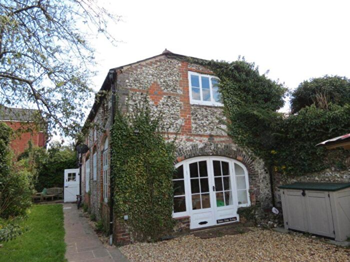 3 Bedroom Detached House To Rent In Linden Lodge, George Lane, SN8