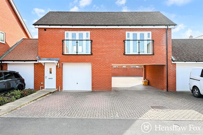 2 Bedroom Coach House For Sale In Tarver Close, Romsey, Hampshire, SO51