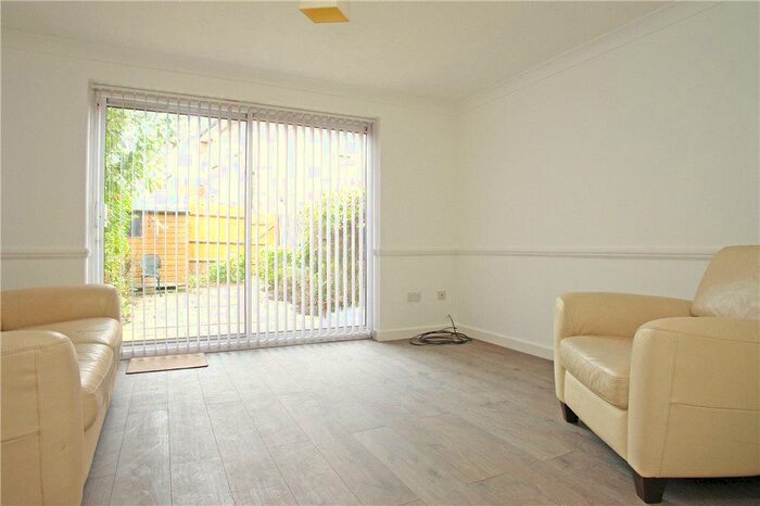 2 Bedroom House To Rent In Abbotswood Road, East Dulwich, London, SE22