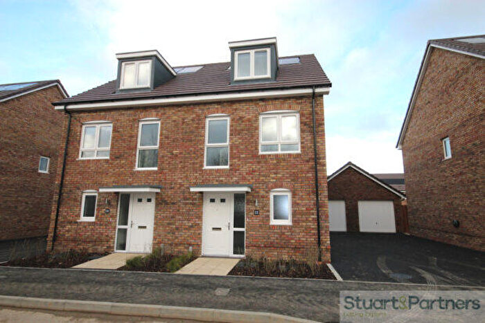3 Bedroom Semi-Detached House To Rent In Bridleside Hassocks, BN6