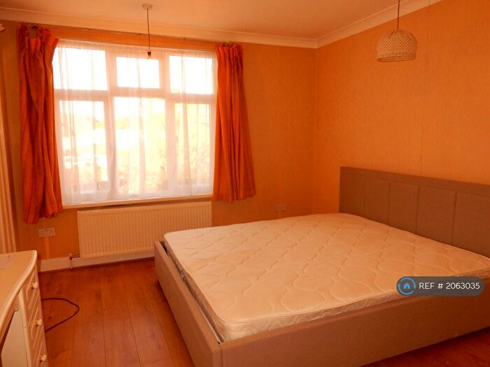 3 Bedroom Semi-Detached House To Rent In Clarendon Gardens, Wembley, HA9