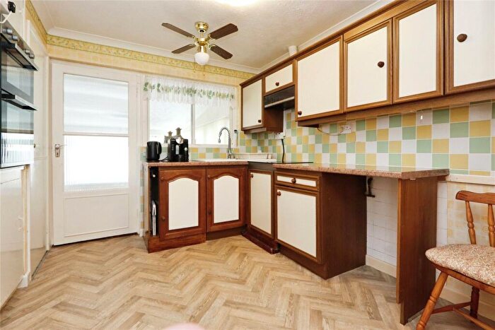 2 Bedroom Bungalow For Sale In Northam, Bideford, EX39