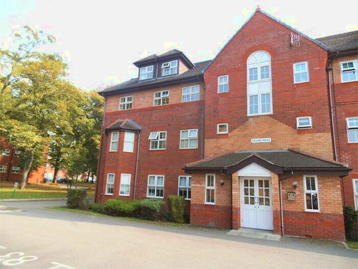 2 Bedroom Apartment To Rent In The Spinnakers, Aigburth, Liverpool, L19