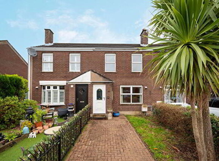 2 Bedroom Mid Terraced House For Sale In Invernook Drive, Belfast, BT4