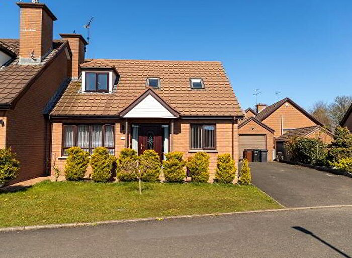 4 Bedroom Semi-Detached Chalet Bungalows For Sale In Farm Lodge Avenue, Ballymena, BT43