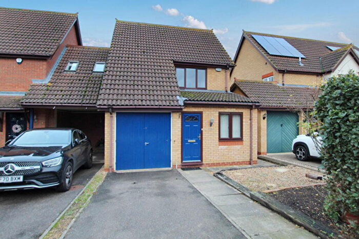 2 Bedroom End Of Terrace House For Sale In The Jays, Sandy, SG19