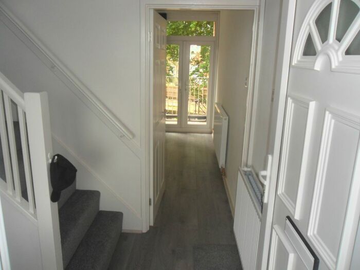 3 Bedroom Flat To Rent In Bridgelands Way, Perry Barr, Birmingham, B20