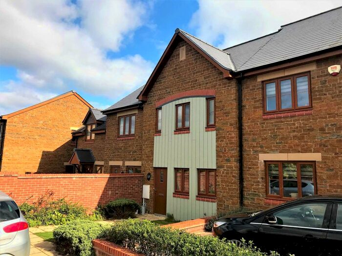 3 Bedroom Property For Sale In The Grange, Hook Norton, OX15