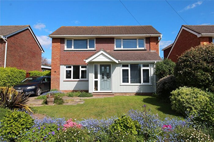 4 Bedroom Detached House For Sale In Three Acre Drive, Barton On Sea, Hampshire, BH25