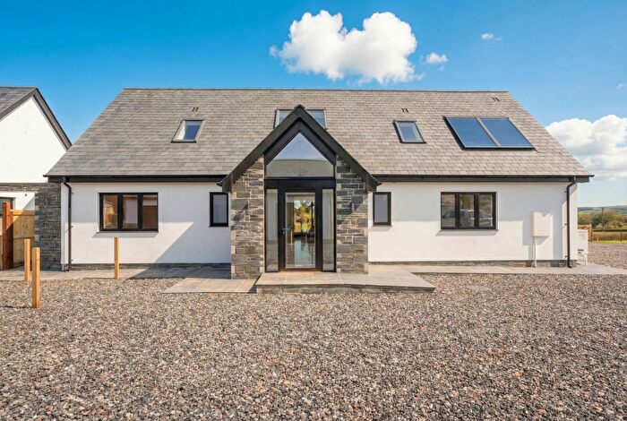 4 Bedroom Detached House To Rent In East Leigh, Crediton, EX17